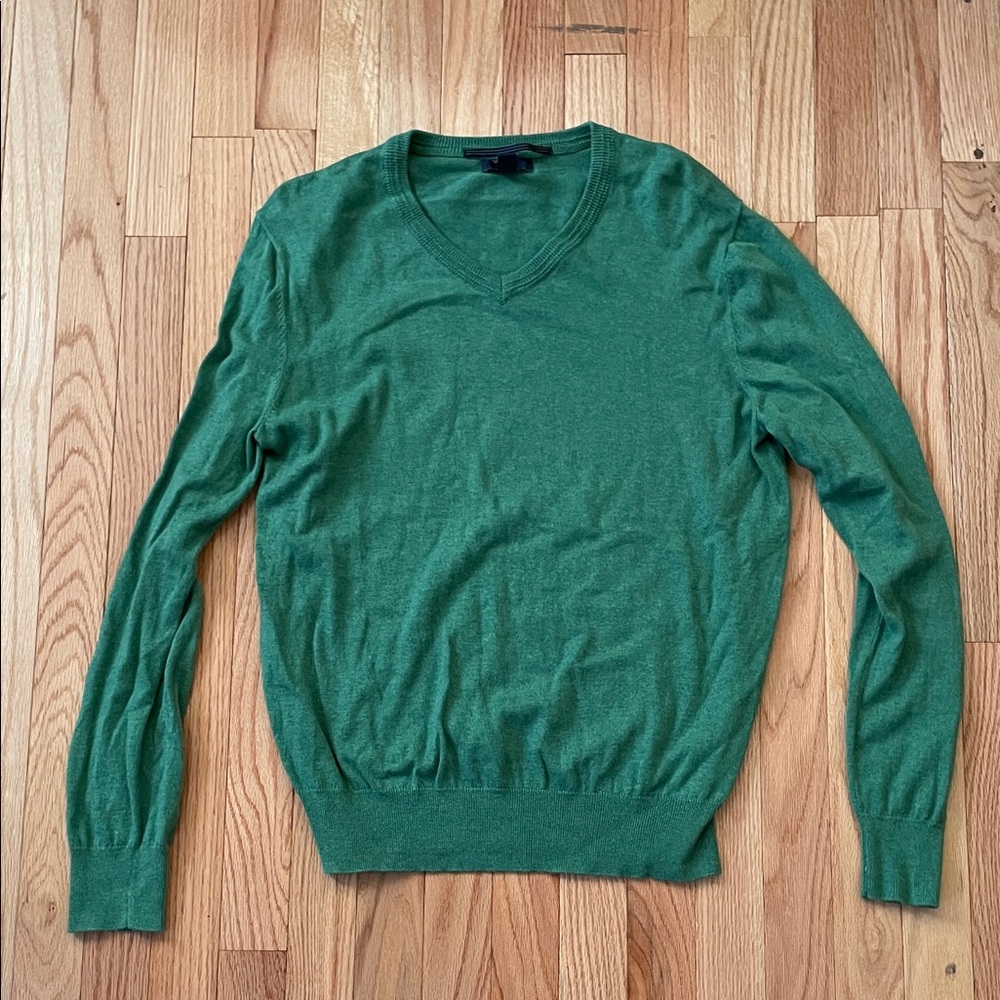 GAP V Neck Sweater Womens Medium Green Knit Preppy Cottagecore Modest Old Money